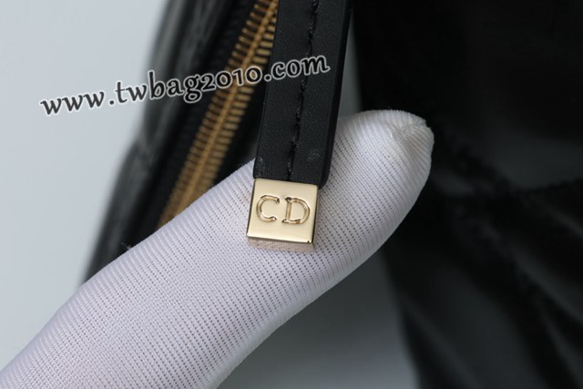 Dior专柜新款迪奥高仿原单藤格纹Dio.r字母扣菜篮子手提女包 djfk1619